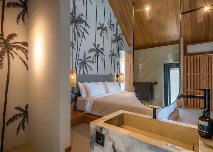 Vaya - Luxe & Stylish 3br Just Steps From The * Seminyak (Bali)