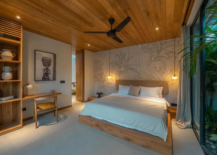 Vaya - Luxe & Stylish 3br Just Steps From The * Seminyak (Bali)
