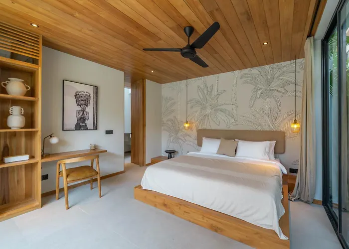 Vaya - Luxe & Stylish 3br Just Steps From The