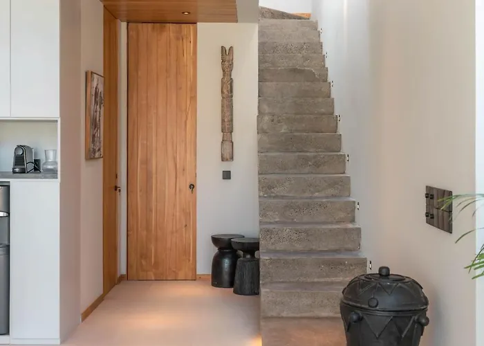 Vaya - Luxe & Stylish 3br Just Steps From The Seminyak (Bali)